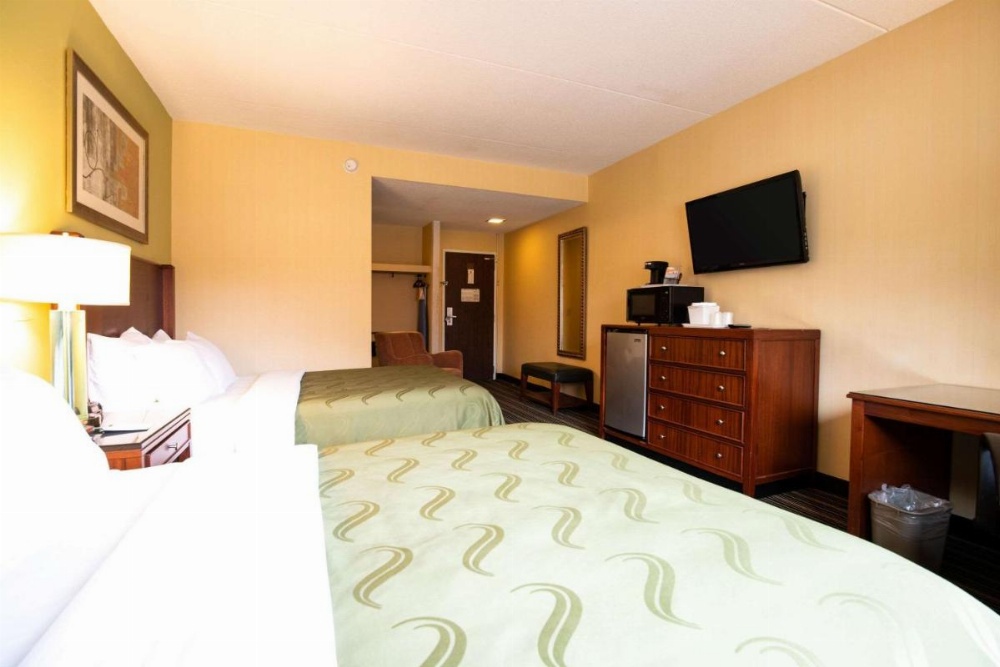 Queen Room with Two Queen Beds - Non-Smoking