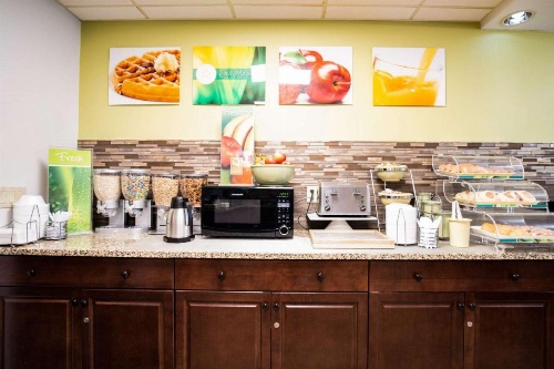 Quality Inn Cromwell - Middletown image 6